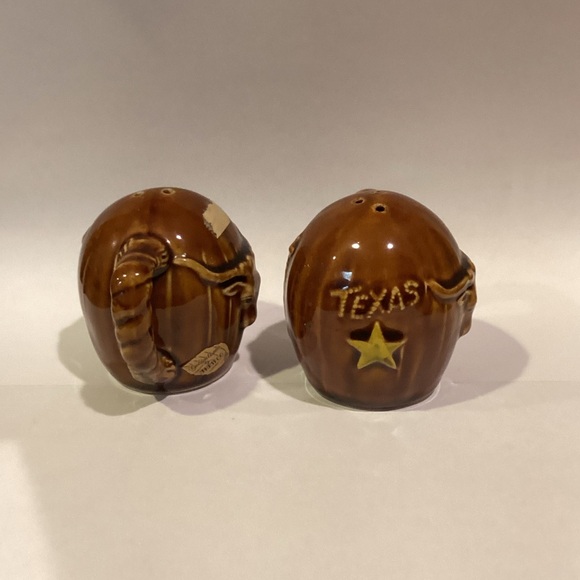Longhorns Texas Salt and Pepper Shakers Round Brown Handles Star Western Thrifco - Picture 2 of 8